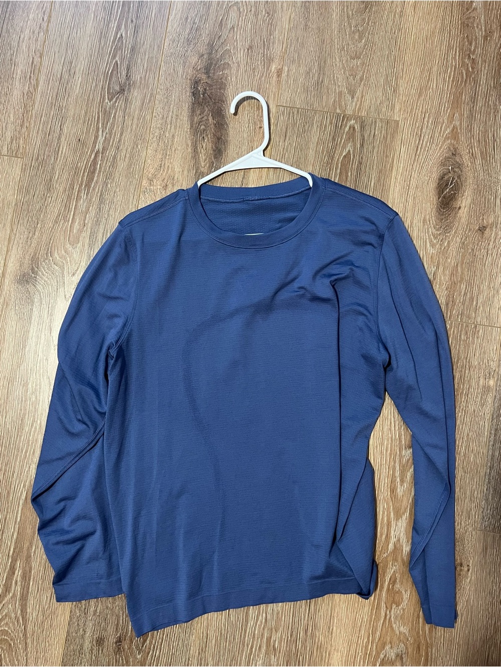 lululemon swiftly relaxed long sleeve (hip length)